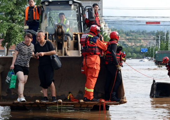 beijing-saat-ini-sedang-dilanda-banjir-terburuk
