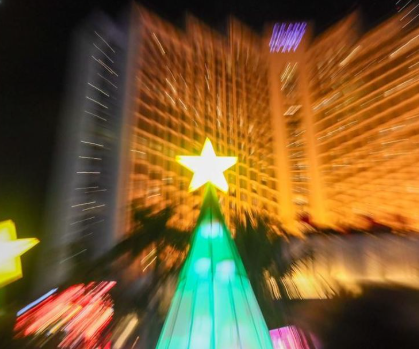 disparekraf-akan-memperkuat-pariwisata-jakarta-light-festival