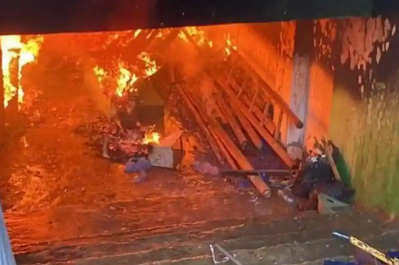 api-kebakaran-di-ponses-jakarta-selatan-padam-setelah-5-jam