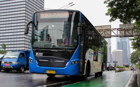 2 Pria Tertangkap Usai Sedang Onani di Transjakarta