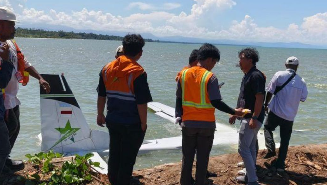 Pesawat Smart Air Terjatuh di Pantai Nabire